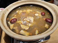喜滋滋醉鸡煲-邹开喜·炭炉鸡煲·海鲜火锅(虹口足球场店)