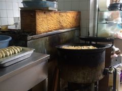 大堂-黄阿姨锅贴大王(万航渡路店)