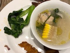 -飨食汇全日制餐厅·昆山皇冠假日酒店(九方店)