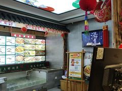 -咱屯子铁锅炖直营店(南湖大路店)
