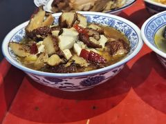 -蓝田九大碗民俗食府(蓝田店)