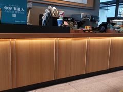 -星巴克(青岛火车北站候车大厅店)