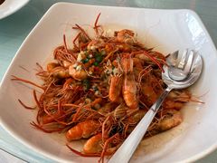 油爆阳澄湖河虾-阳澄湖费尔蒙酒店颐丰阁中餐厅(马鞍山西路店)