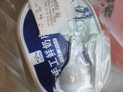 -正飞鲜奶(吐鲁番路店)