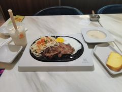 -豪客来牛排(中央花苑店)