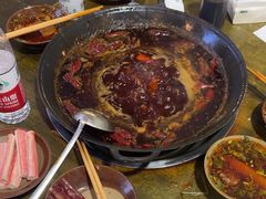 -黄潇洒老火锅(九眼桥宏济巷店)