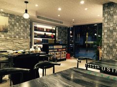 -聚汇三少·龙虾·中餐厅(莫邪路新天地店)