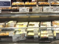 面包甜点陈列柜-WHEAT&BAKER-麥(凯德来福士店)