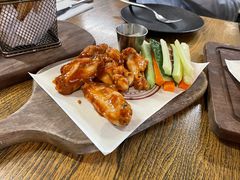 -BOURBON 玻本美式餐厅酒吧(虹桥新天地店)