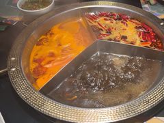 -廖掌柜·重庆鲜货火锅(上海首店)