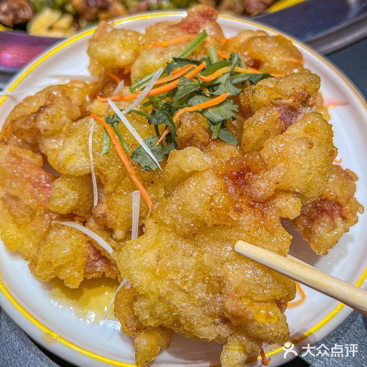 在杭州的东北银入冬仪式感就是铁锅炖大鹅啊