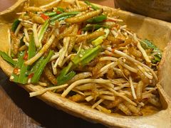 -老滇山寨•云南特色菜•地方菜•民族风情歌舞表演(金碧店)