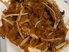 -新大咀港式茶餐厅(宝山万达店)