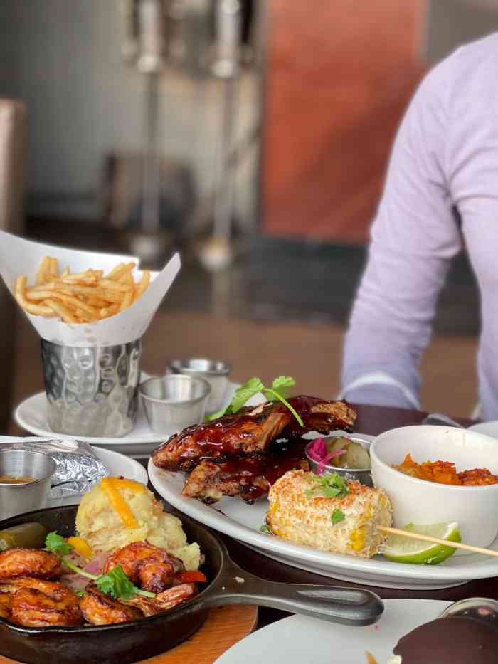 chilis奇利斯餐厅及酒吧(滨江店)