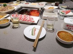 -海底捞火锅(金山百联店)