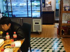 -天成·潮州牛肉脆肉鱼生蚝自助火锅
