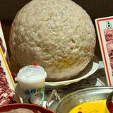 在青岛吃到了比我的头还大的虾滑… 太先进了…