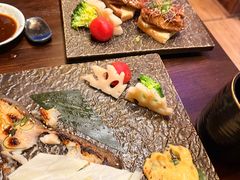 烤三文鱼牛油果-鸟鹏烧鸟居酒屋(天河领展店)
