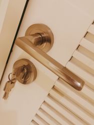 -薇兰专业脱毛连锁机构