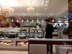 -泉福居酱骨头自助广场(南大街商业步行街店)