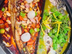 -鸣记脆皮烤鱼(三八广场店)