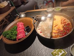 -三出山火锅(南京万象天地店)