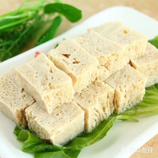 老灶台铁锅炖