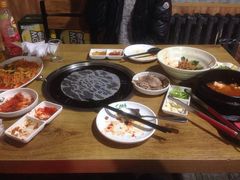 -豚豚猪村烤肉·韩国烤肉(总店)