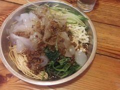 东北大拉皮-闯关东东北农家菜(崂山石老人店)