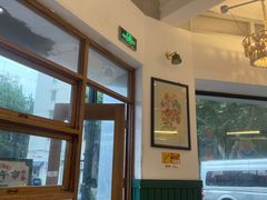 靠窗位-堂屋糖水店(愚园店)