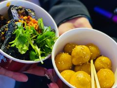 -黑色经典臭豆腐·湖南特产(步行街店)