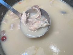 -煲王粤菜餐厅(中侨中心店)