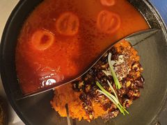 -鹿鸣山草本茶香火锅(园西路店)