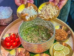 -良米山·云南野生菌过桥米线(上海首店)