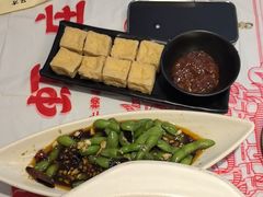 -肥肥虾庄·金牌油焖大虾(汉口城市广场店)