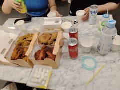 -BHC炸鸡(明洞总店)