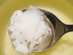 国宴酸辣乌鱼蛋汤-悦融琥珀·京鲁菜·海味珍品(西单店)