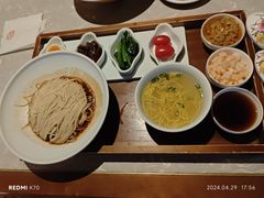 -松鹤面馆·古法焖肉面(观前店)
