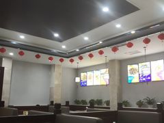 -鲁班小馆(政四街店)