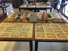 -肆兮眼镜·蔡司·徕卡战略合作店(大坪店)