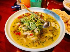 -头上红煨盐鸡乡村食府