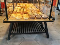 面包甜点陈列柜-原麦山丘(望京小街店)