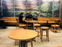 大堂-星巴克(江北机场店)