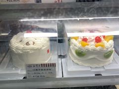 -红宝石·鲜奶小方·海派西点房(金杨店)