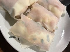 芫荽春卷冰淇淋-杨梅市场·打工人小酒馆(新天地店)