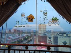 -蓝鲸大酒店旋转餐厅