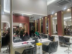 点击看大图 -Kraemer Paris苏豪路易士·嘉玛发廊