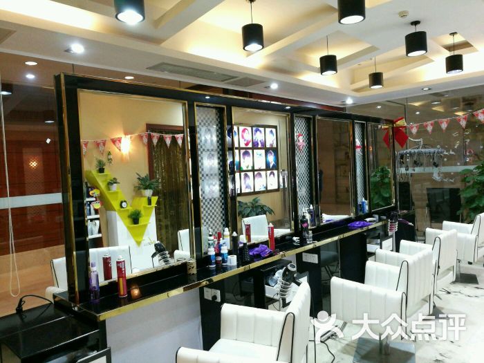 宝安区 沙井 美发 佛伦斯私人定制烫染国际连锁(京基百纳广场店) 所有