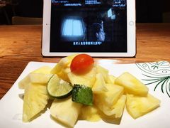 青柠檬拌鲜菠萝-云海肴·汽锅鸡·云南菜(高德置地店)