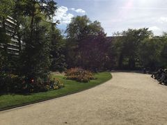 -乐蓬马歇百货公司(Rive Gauche)